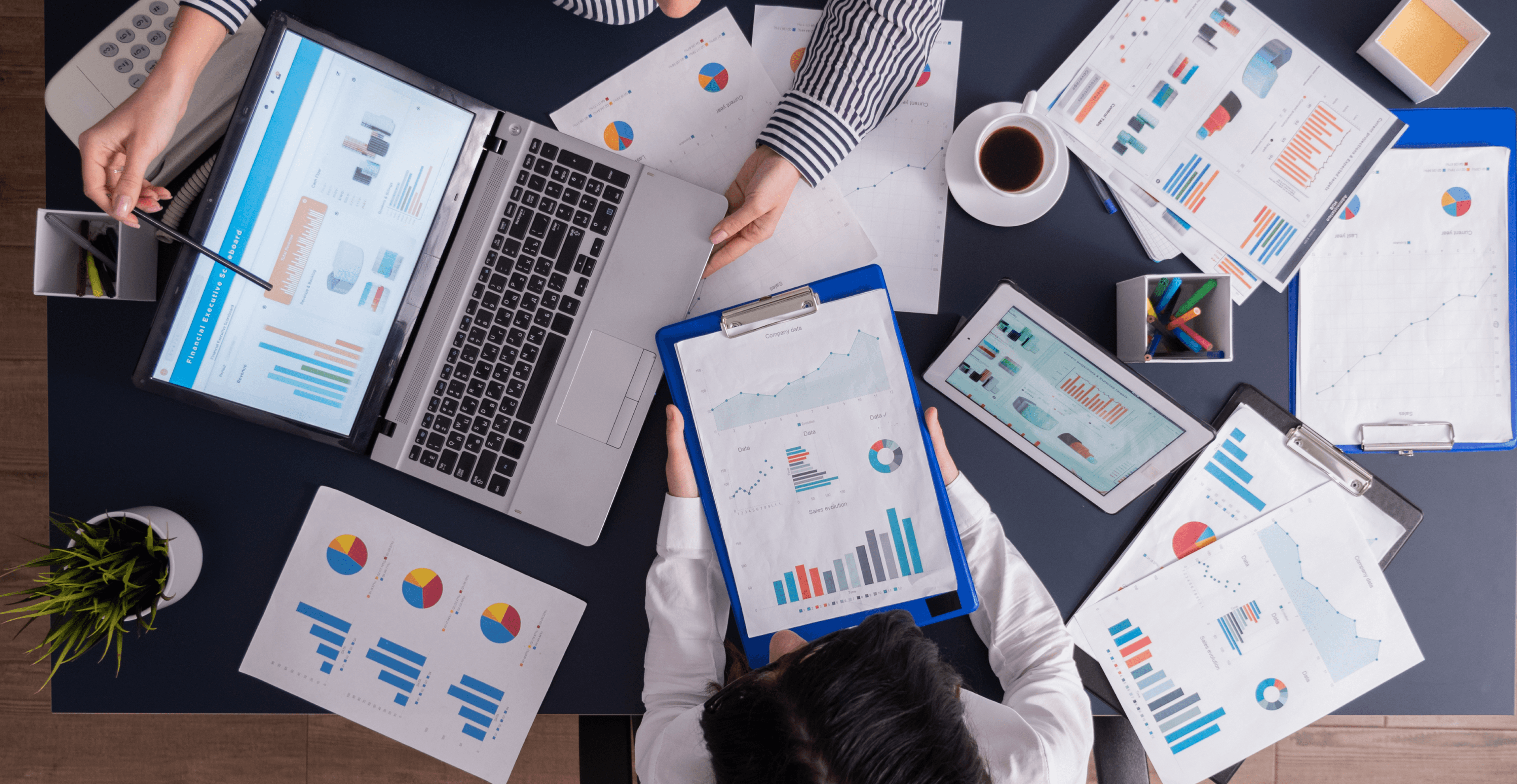Research & Innovations services background